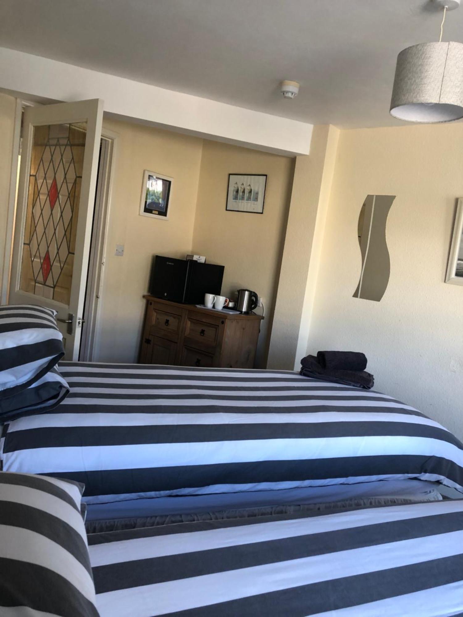 Channel View Guest House Stoke Fleming Екстериор снимка
